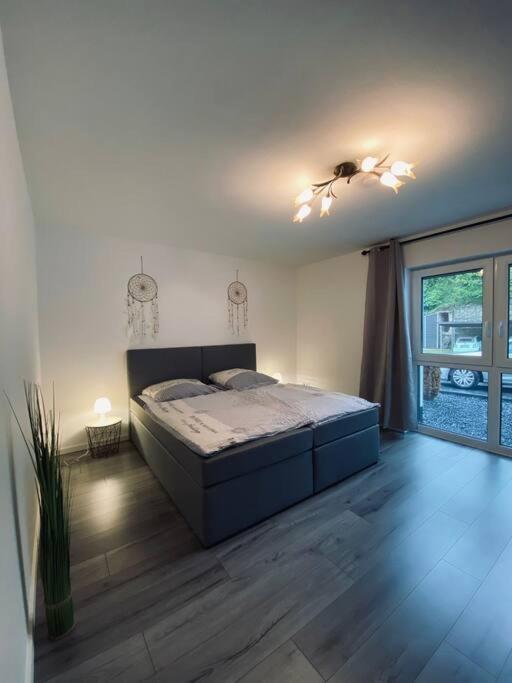 Grosse Moderne Ferienwohnung Auch Als Monteur Unterkunft Nutzbar, In Stolberg - Vicht Exterior photo