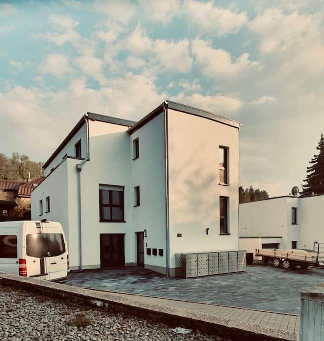 Grosse Moderne Ferienwohnung Auch Als Monteur Unterkunft Nutzbar, In Stolberg - Vicht Exterior photo
